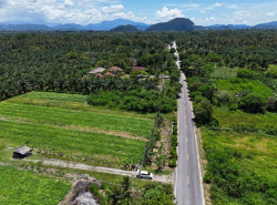 ขาย ที่ดิน ใกล้ทะเลอำเภอสิชล ที่ดิน 1 ไร่ บรรยากาศดี เหมาะสร้างที่อยู่อาศัย หรือทำกิจการพูลวิลว่า