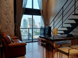 คอนโด เดอะ ลอฟท์ สีลม The Lofts Silom ใกล้ถนนสีลม และ BTS สุรศักดิ์