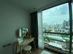 Supalai Oriental Sukhumvit 39 Private comfortable safe 14th floor BTS Phrom Phong