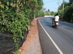 บ้าน ที่ดิน ต.หอมเกร็ด อ.สามพราน จ.นครปฐม ใกล้ ห่างทางหลวงหมายเลข 3415 (พุทธมณฑล สาย 7 ประมาณ 1.2 กม.) และวัดหอมเกร็ด (หลวงพ่อเพ้ง) 700 ม. 30075000 - 3BEDROOM 2005 ตารางวา ราคา งามๆ