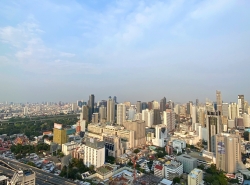 Luxury large apartment in downtown Bangkok close to BTS