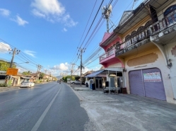 2 and a half story building for rent, next to the main road, Lippa Noi zone, on Koh Samui.