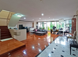  ขาย พรีเมียร์ คอนโดมิเนียม สุขุมวิท 24 Duplex Penthouse วทั้งชั้น 410 ตร.ม. 4 ห้องนอน 6 ห้องน้ำ ที่จอดรถ Fix 4 คัน