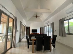 For Rent : Rawai-Saiyuan, Private Pool Villa, 3 bedrooms, 4 bathrooms