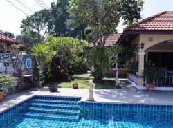 LV52622 ให้เช่า บ้าน pool villa หนองปลาไหล บางละมุง พร้อม สระว่ายน้ำขนาดใหญ่