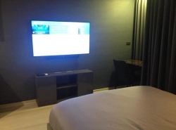 The Address Sathorn private clean livable 12th floor BTS Chong Nonsi