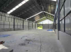 BR 1363 ให้เช่าโกดัง WAREHOUSE FOR RENT รถใหญ่เข้าได้ ใกล้มอเตอร์เวย์ ใกล้ตลาดจตุจักร ชลบุรี