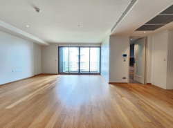 Unfurnished  2 Bedrooms Corner Condo for Rent with Sathorn / Yennakart. Supreme Legend