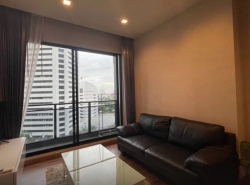 Condo Ivy Ampio ห้องสวยงาม เฟอร์นิเจอร์ครบครัน ลดราคาพิเศษ