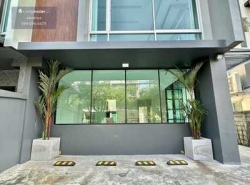 Home office for rent  B-Square Rama 9บี สแควร์ พระราม 9 - เหม่งจ๋าย ซอยสหการประมูล