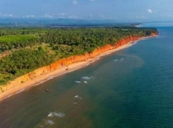 โปรดีพอใจผู้ซื้อขายเงื่อนไขสุดพิเศษ ขายอสังหาริมทรัพย์ หาดส่วนตัว 6.9ลบ. จ.ประจวบฯ ฟินกับธรรมชาติชายทะเล รับลมท้าแดด บ้านเลขที่59/3 บ้านหันหน้าไปทาง ทิศเหนือ  