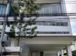 ให้เช่าโฮมออฟฟิศ 4 ชั้น โครงการ LUXE 35 Luxury Townhome  ซอยลาดพร้าว