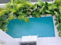 ขาย Luxury pool villa townhome  ติดรถไฟฟ้ารัชดา -ลาดพร้าว 5 นาทีถึงจตุจักร เซ็นทรัลลาดพร้าว