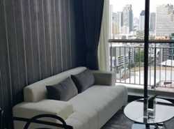 Sell with Tenant : Rhythm Sukhumvit 42 - 1 Bed 1 Bath 35 sqm.Prime location, close to BTS Ekamai , Gateway Ekamai and St Andrew	