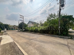 ที่ดิน 102 ตร.วา หมู่บ้าน เนเบอร์โฮม วัชรพล สุขาภิบาล5