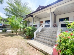 #Empty house for rent Ready to move in, close to the beach only 200 meters, location Mae Nam Subdistrict.